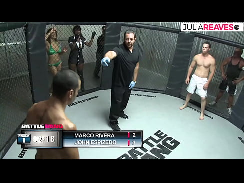 ❤️ Ultimate Fighter ríða númerastúlku strax eftir bardaga í hringnum Klám hjá okkur is.myteporn.ru