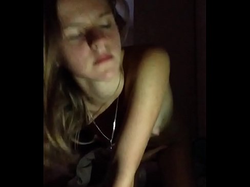 ❤️ Stúlka sjálfsfróar sér og kúrir Klám hjá okkur is.myteporn.ru